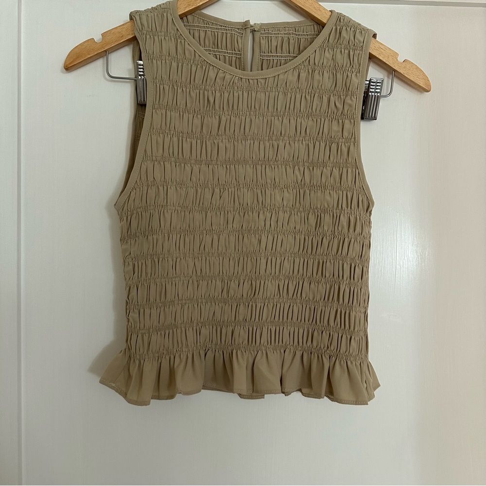 Amazon Ruched Tank - Picture 2 of 4